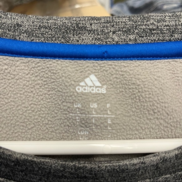 Adidas Sweatshirt Large - Picture 2 of 2